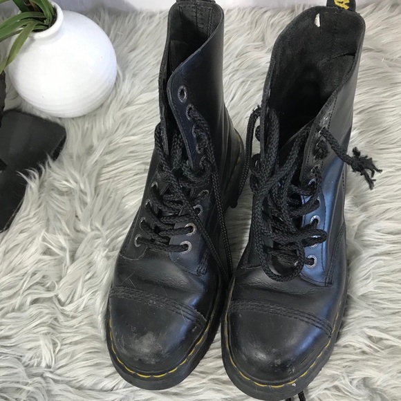 dr martens air wear